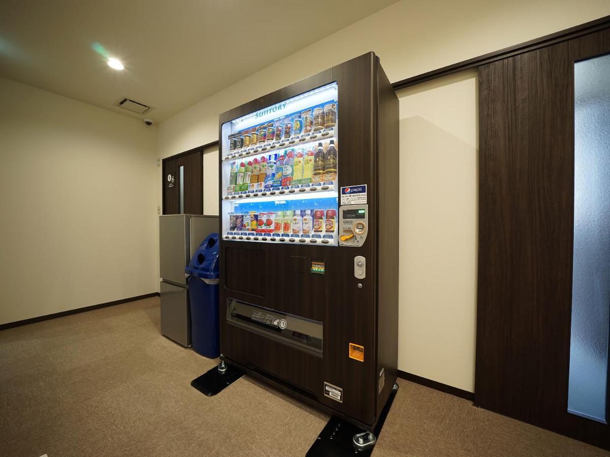 Wellcabin Tenjin - Male Only Fukuoka  Exterior foto